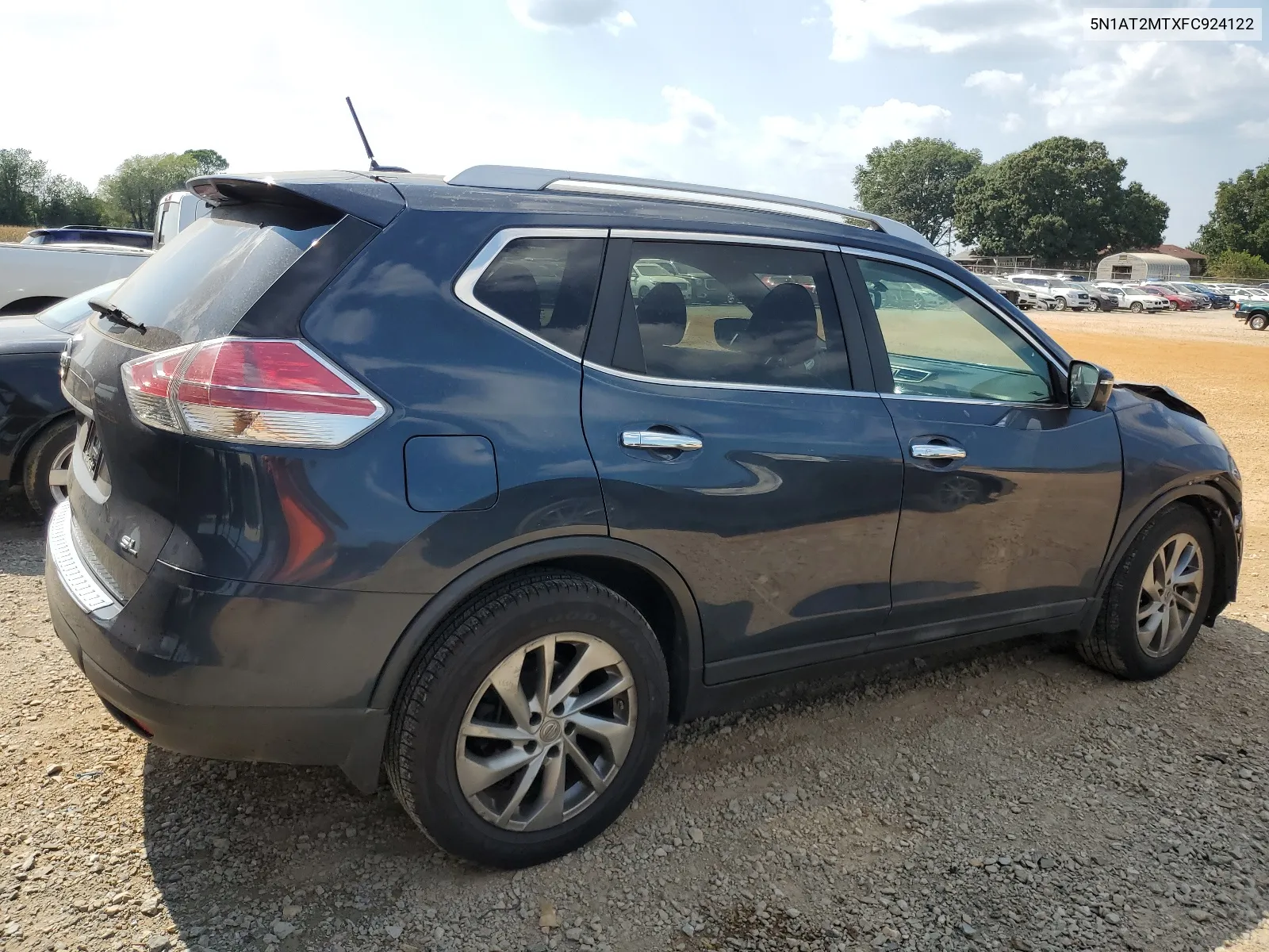 2015 Nissan Rogue S VIN: 5N1AT2MTXFC924122 Lot: 66442614