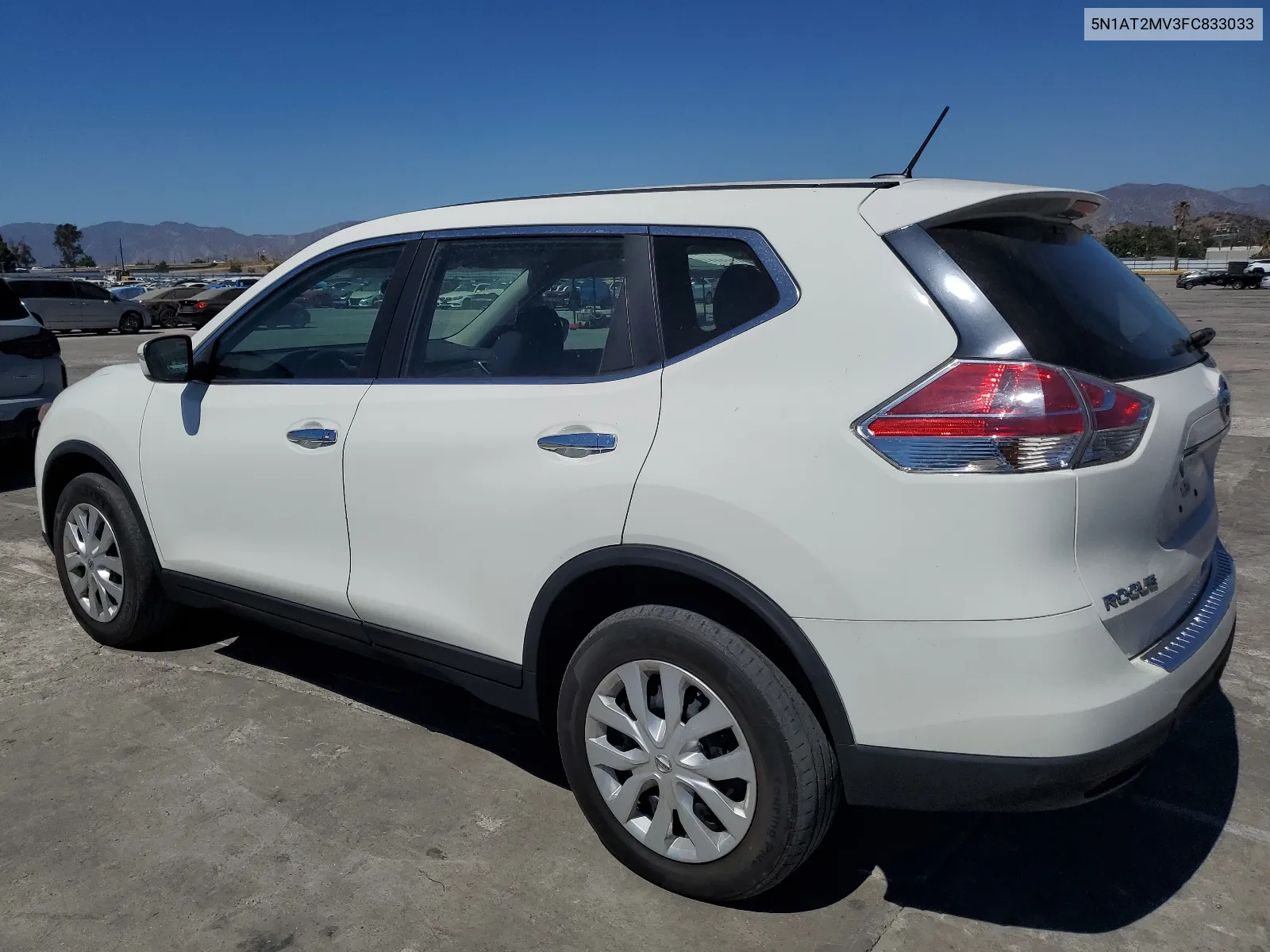 5N1AT2MV3FC833033 2015 Nissan Rogue S