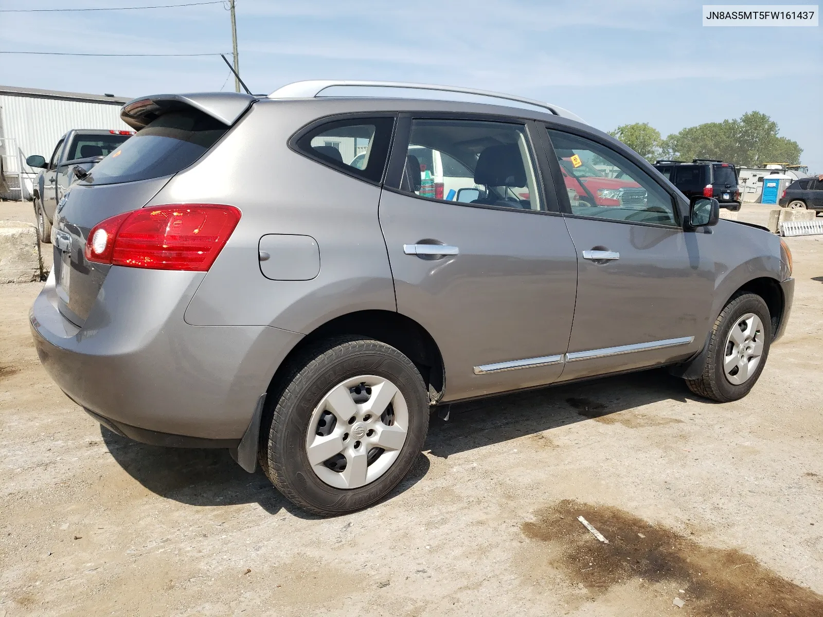 2015 Nissan Rogue Select S VIN: JN8AS5MT5FW161437 Lot: 68577434