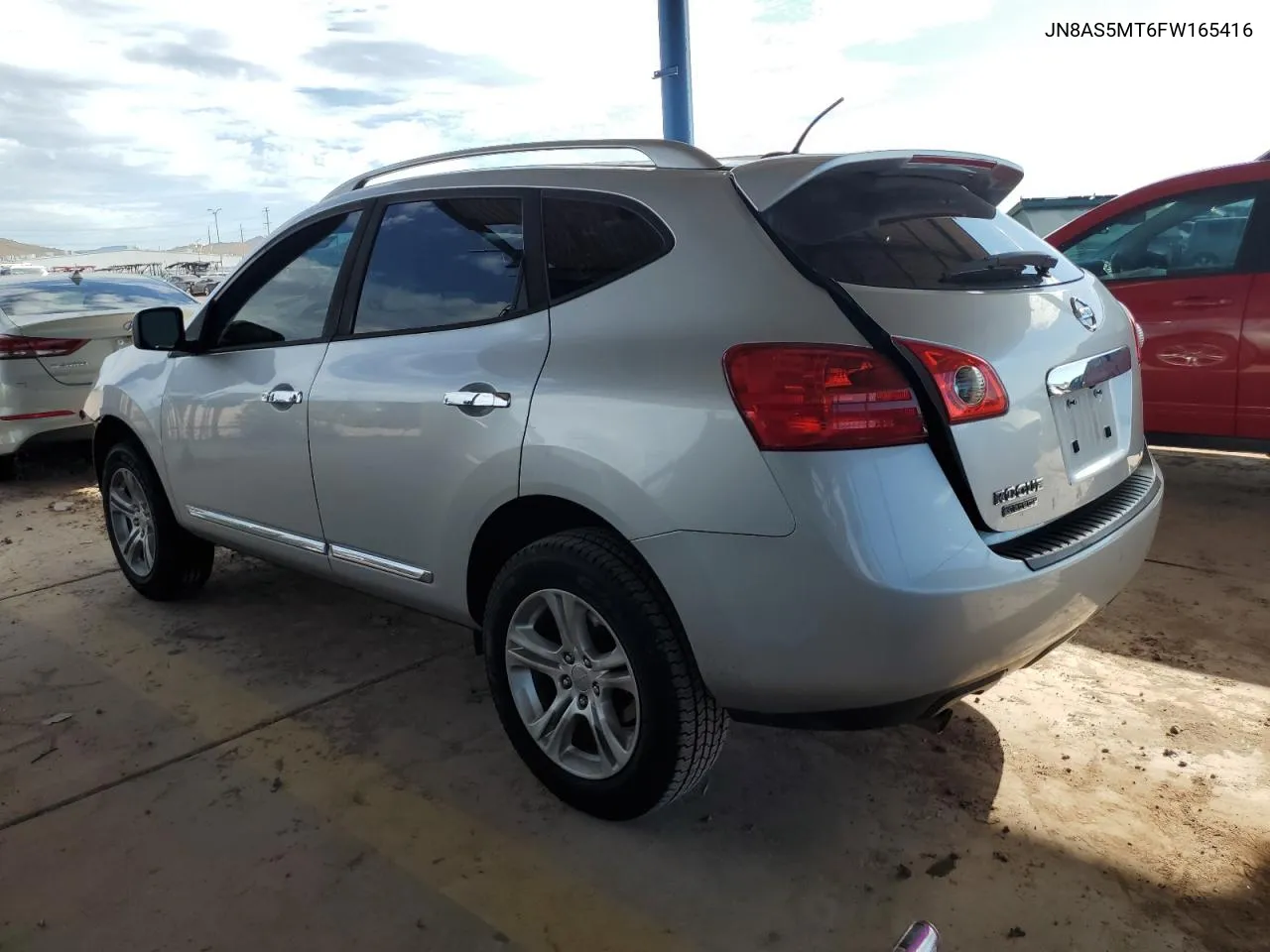 2015 Nissan Rogue Select S VIN: JN8AS5MT6FW165416 Lot: 68754624