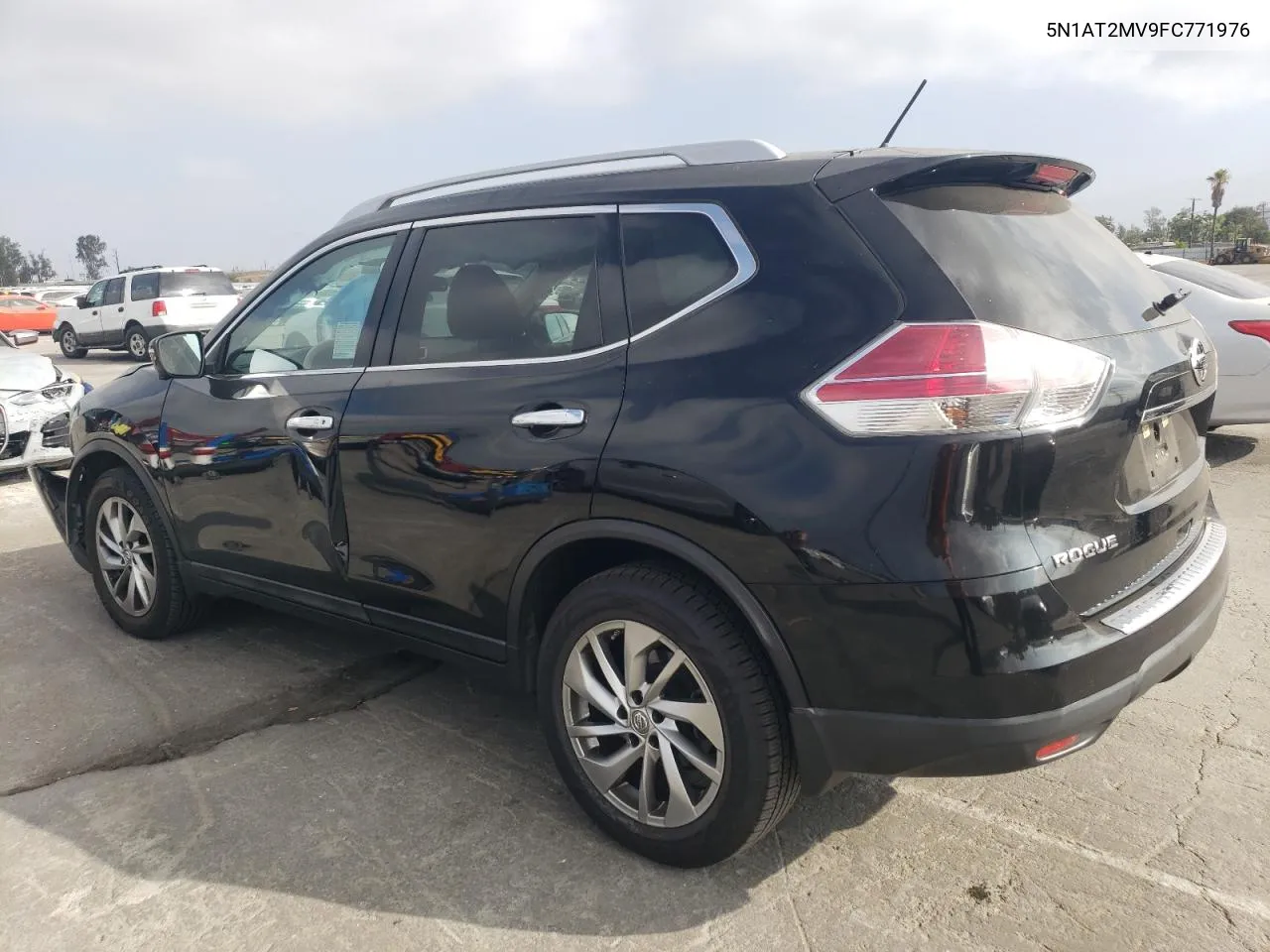 2015 Nissan Rogue S VIN: 5N1AT2MV9FC771976 Lot: 70656294