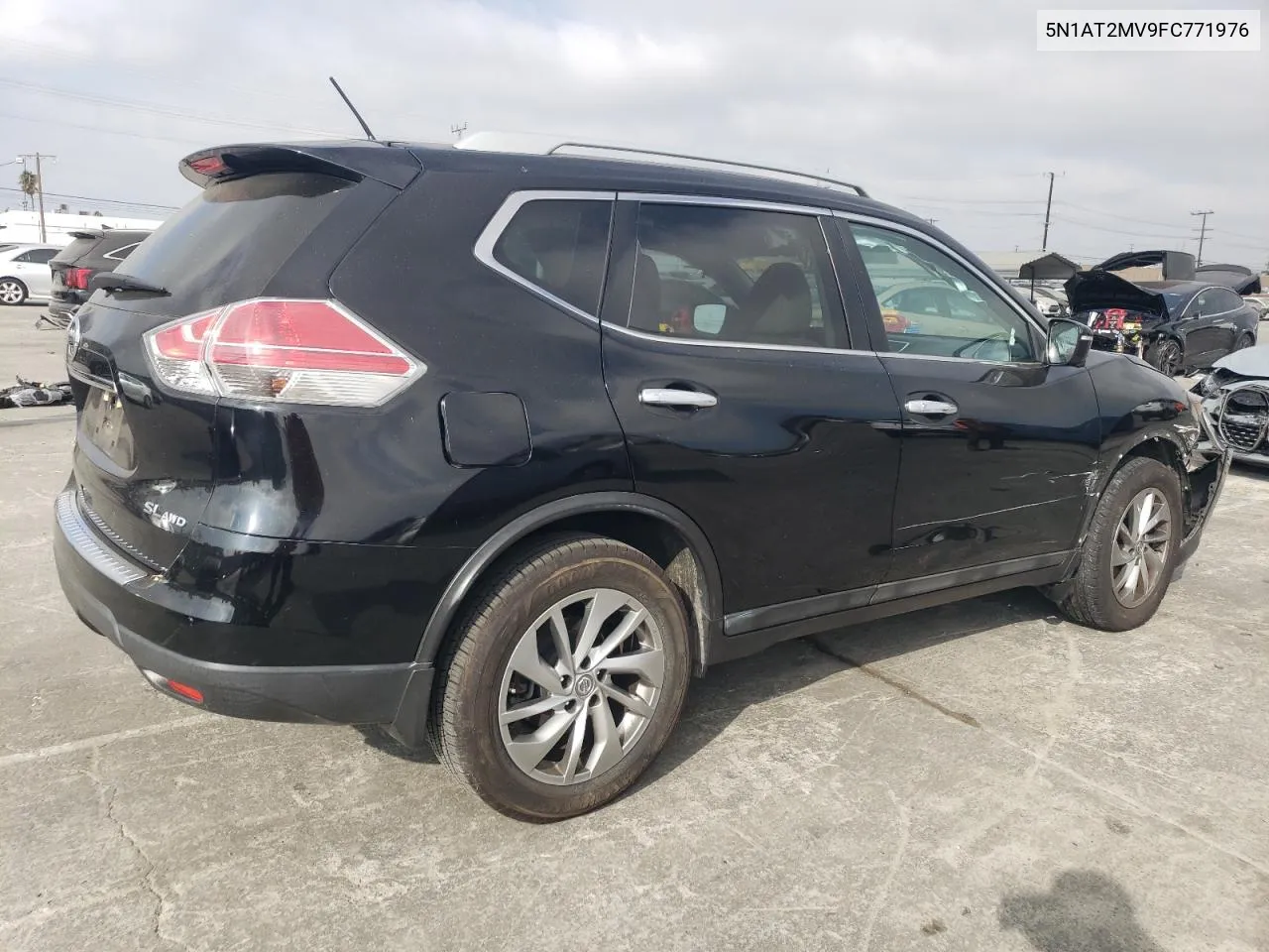 2015 Nissan Rogue S VIN: 5N1AT2MV9FC771976 Lot: 70656294