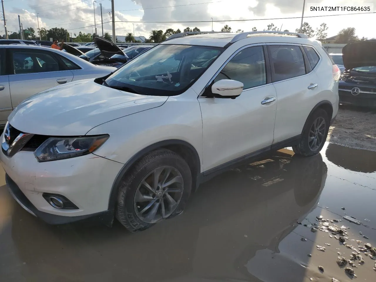 2015 Nissan Rogue S VIN: 5N1AT2MT1FC864635 Lot: 73772844