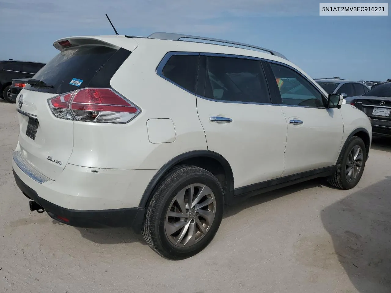 2015 Nissan Rogue S VIN: 5N1AT2MV3FC916221 Lot: 75807214