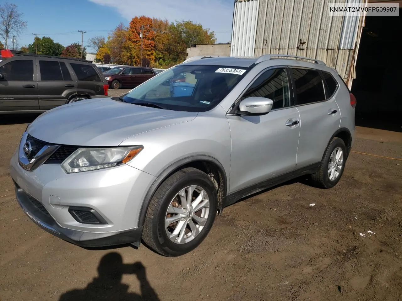 2015 Nissan Rogue S VIN: KNMAT2MV0FP509907 Lot: 76355364