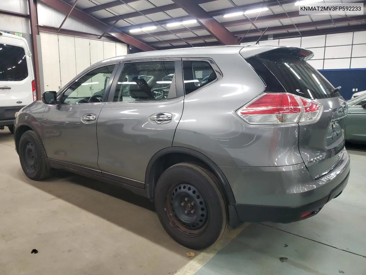 2015 Nissan Rogue S VIN: KNMAT2MV3FP592233 Lot: 81982444