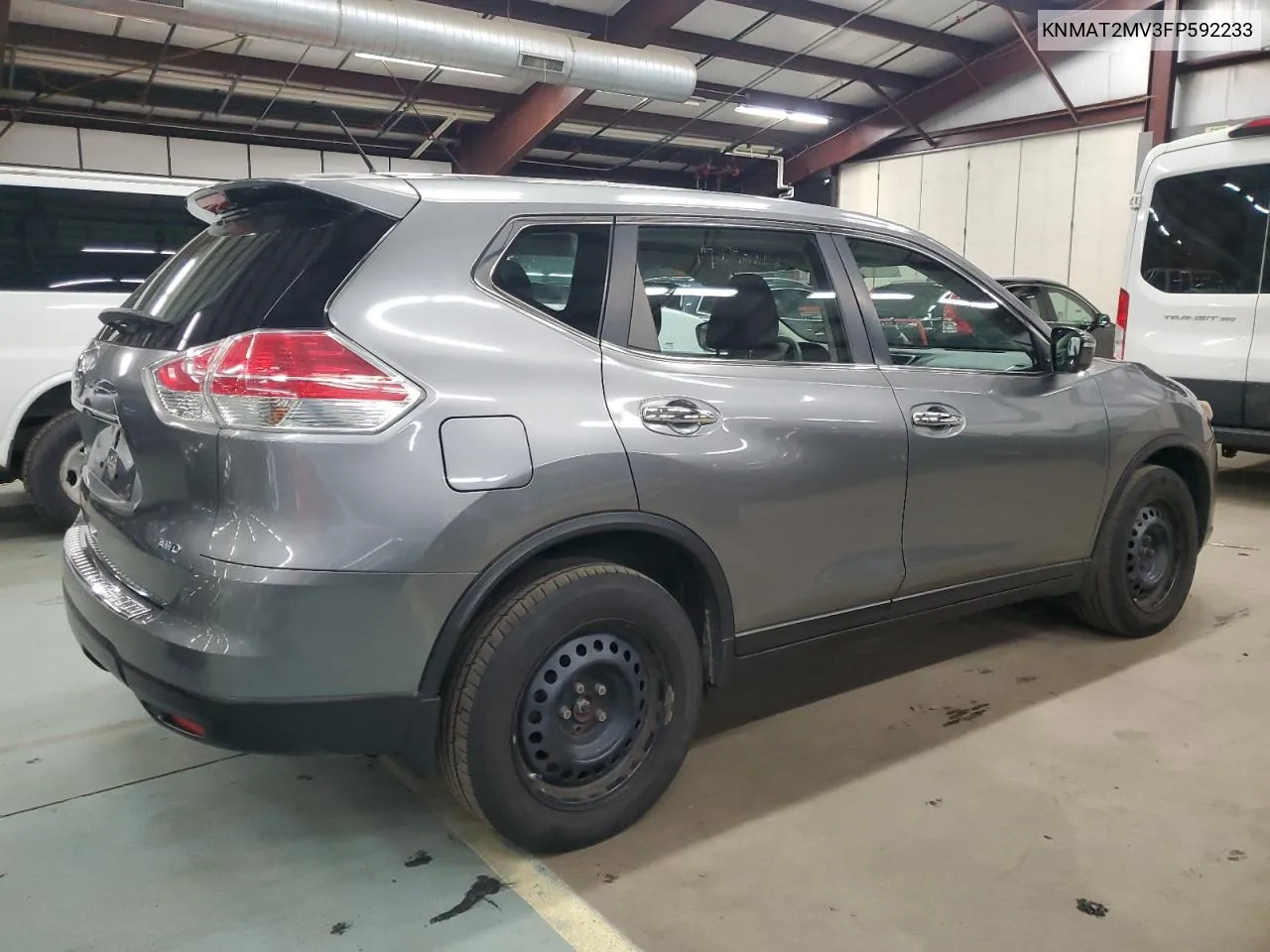 2015 Nissan Rogue S VIN: KNMAT2MV3FP592233 Lot: 81982444