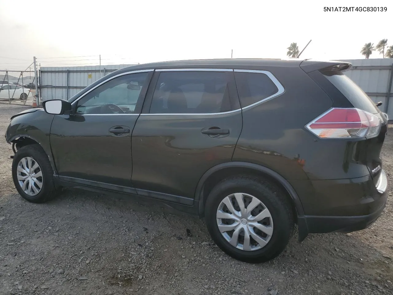 5N1AT2MT4GC830139 2016 Nissan Rogue S