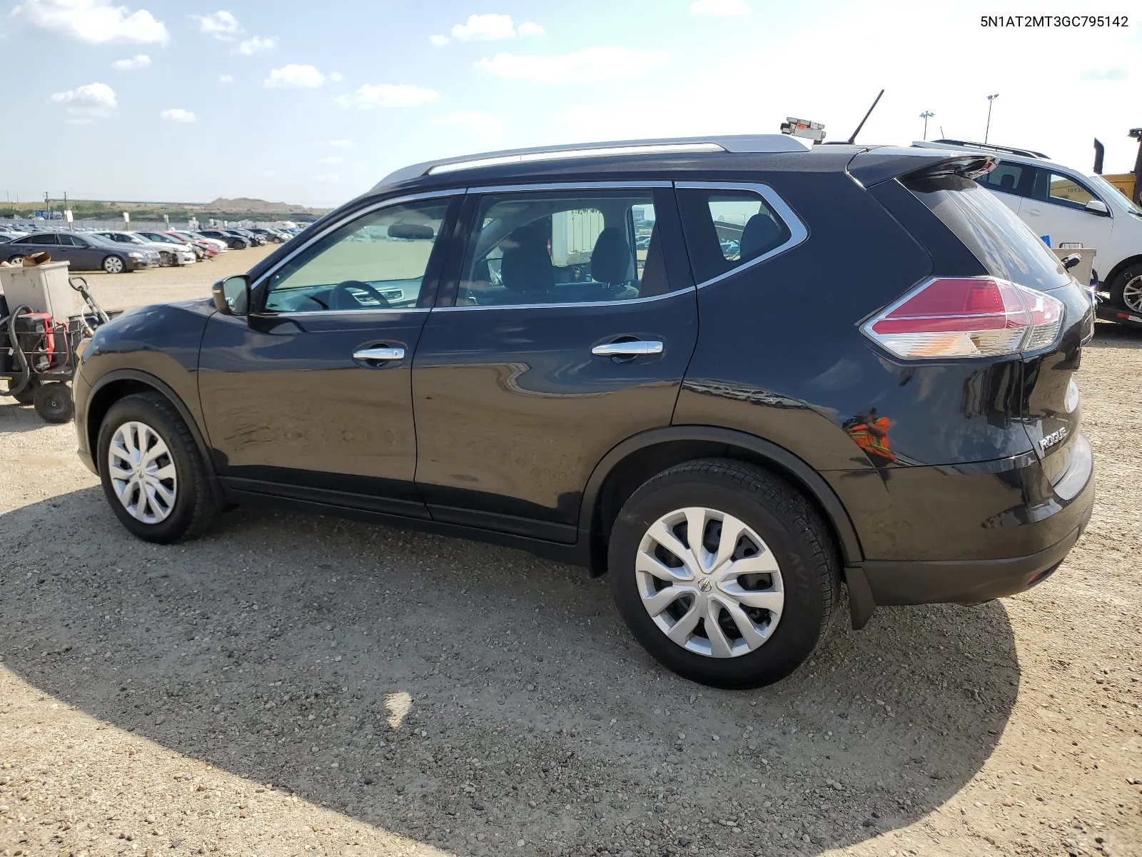 2016 Nissan Rogue S VIN: 5N1AT2MT3GC795142 Lot: 66903014