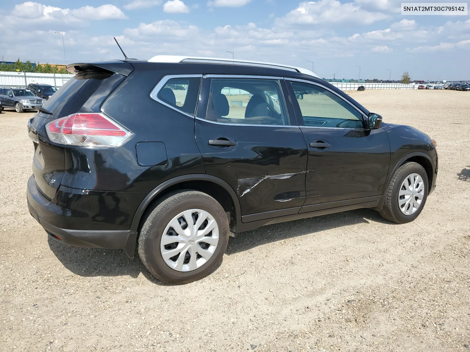 2016 Nissan Rogue S VIN: 5N1AT2MT3GC795142 Lot: 66903014