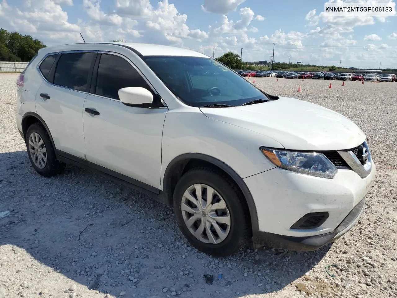 2016 Nissan Rogue S VIN: KNMAT2MT5GP606133 Lot: 66982354