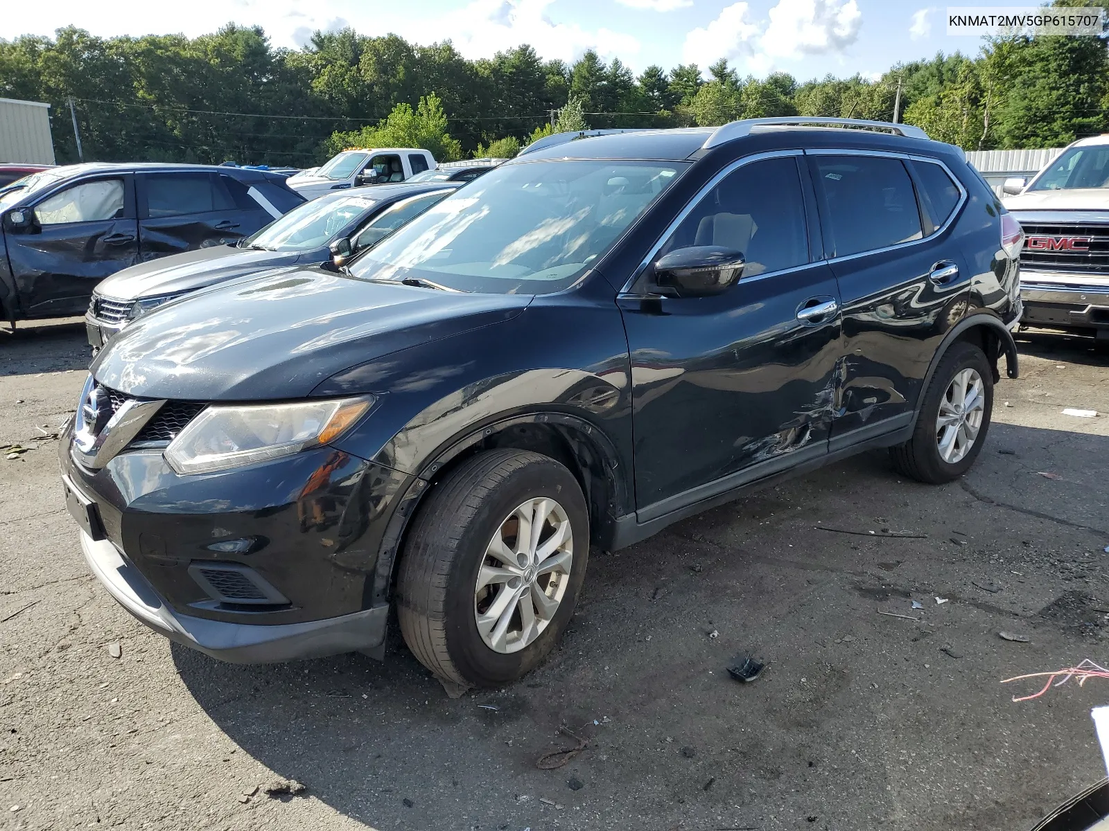 2016 Nissan Rogue S VIN: KNMAT2MV5GP615707 Lot: 67151714