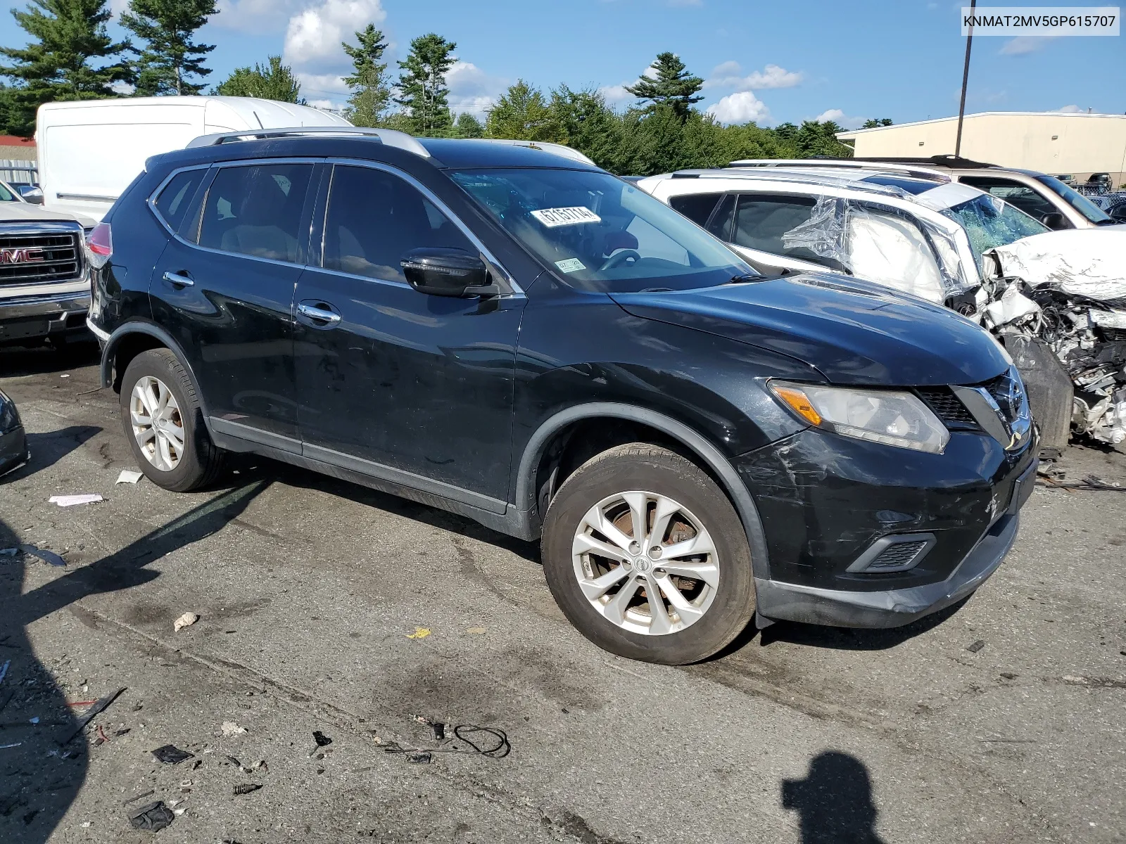 2016 Nissan Rogue S VIN: KNMAT2MV5GP615707 Lot: 67151714