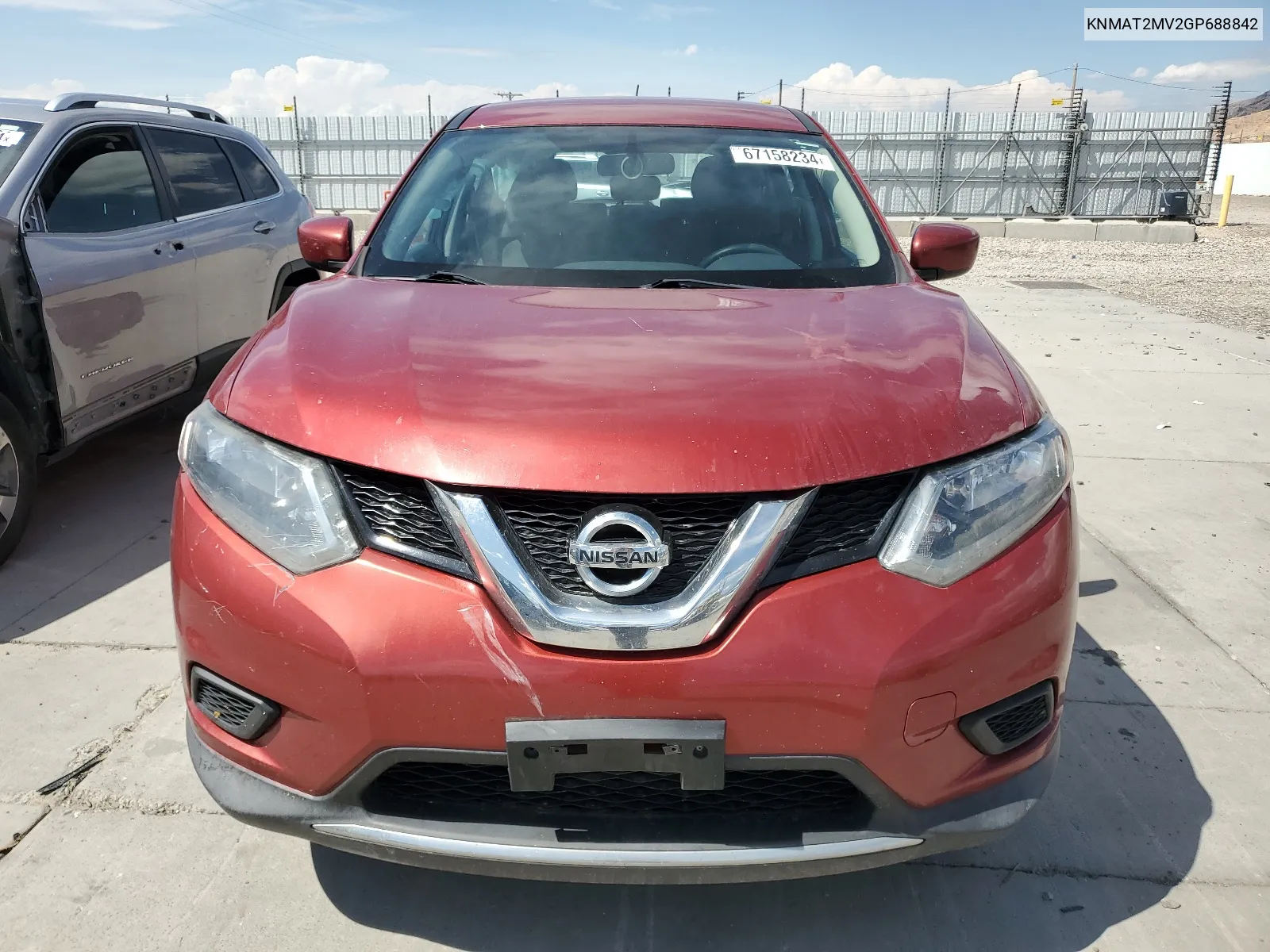 2016 Nissan Rogue S VIN: KNMAT2MV2GP688842 Lot: 67158234