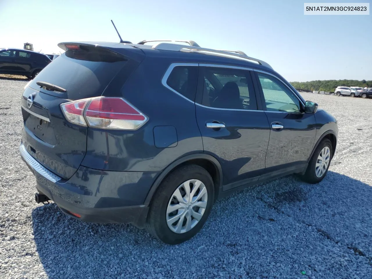 2016 Nissan Rogue S VIN: 5N1AT2MN3GC924823 Lot: 67965284