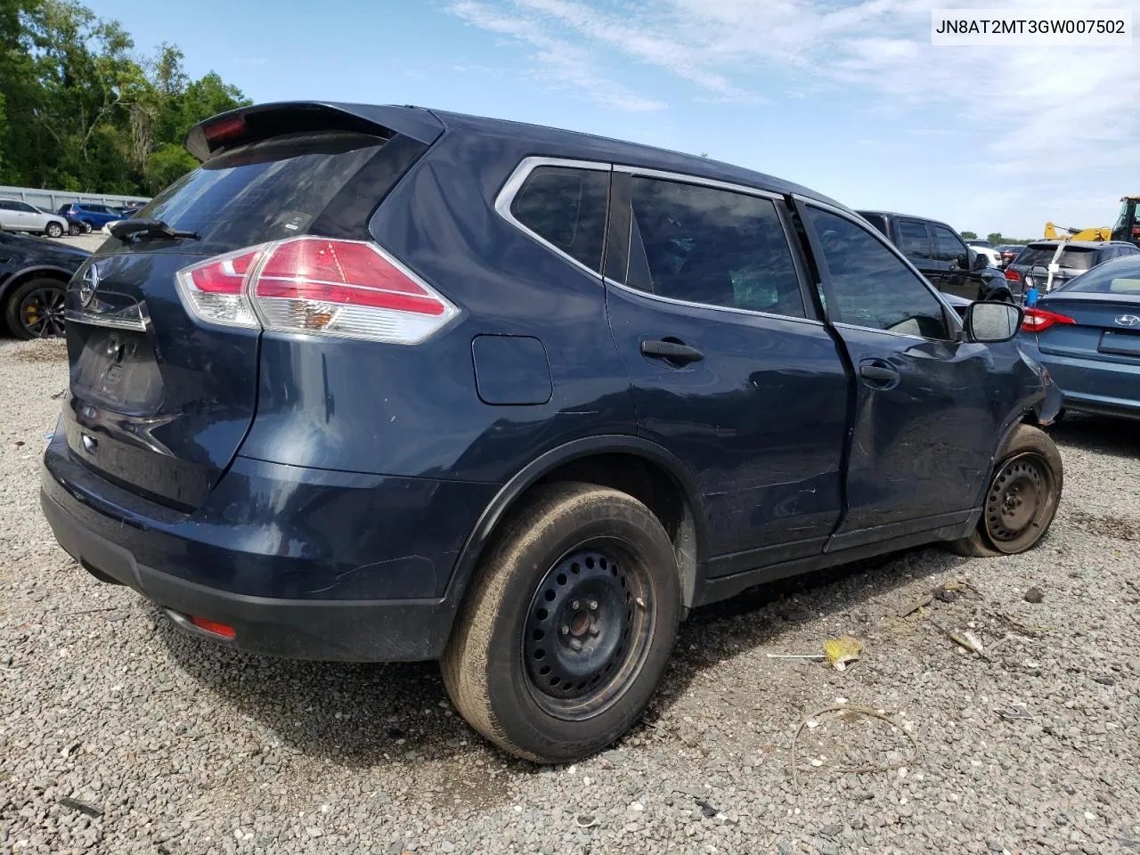 2016 Nissan Rogue S VIN: JN8AT2MT3GW007502 Lot: 68042984