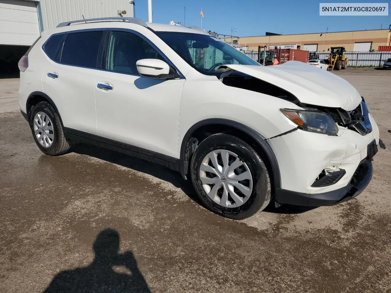 2016 Nissan Rogue S VIN: 5N1AT2MTXGC820697 Lot: 68160734