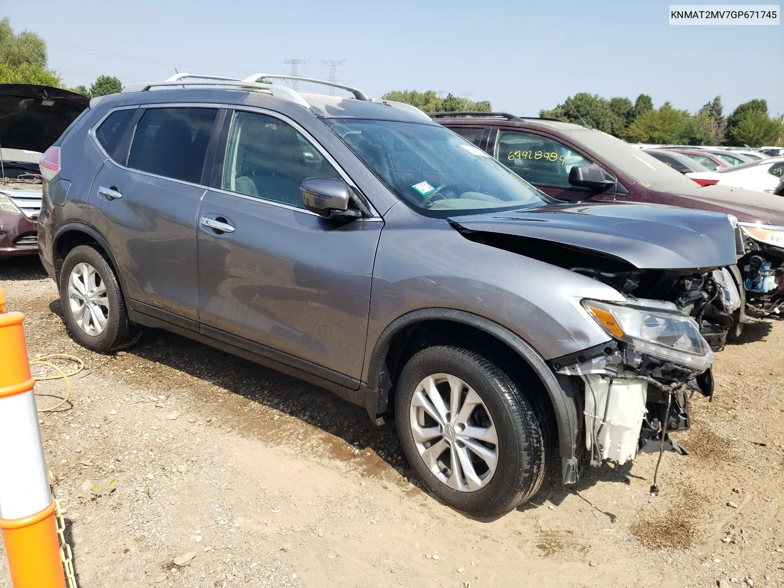 2016 Nissan Rogue S VIN: KNMAT2MV7GP671745 Lot: 68292434