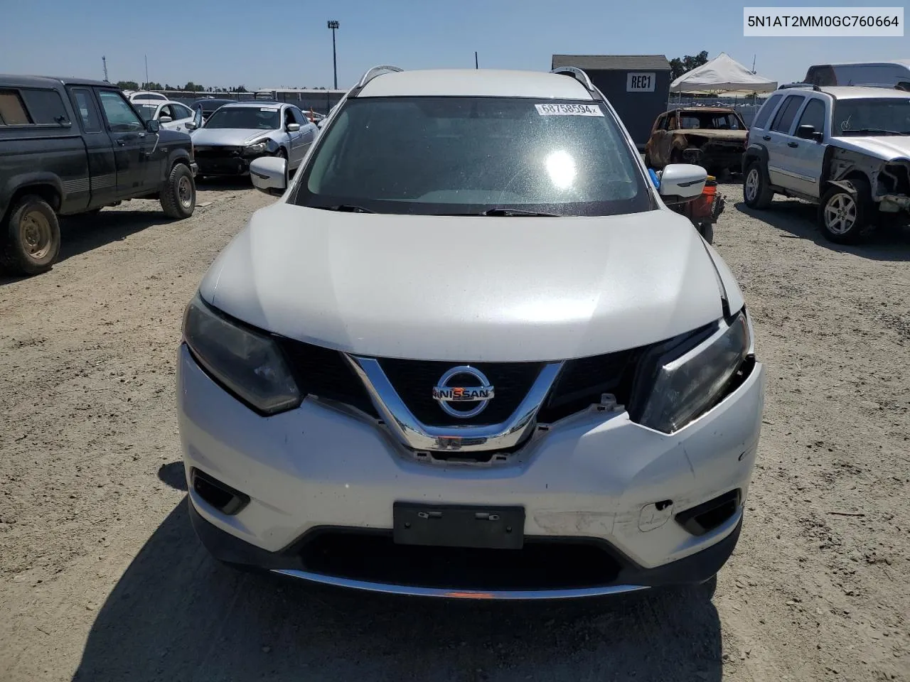 5N1AT2MM0GC760664 2016 Nissan Rogue S