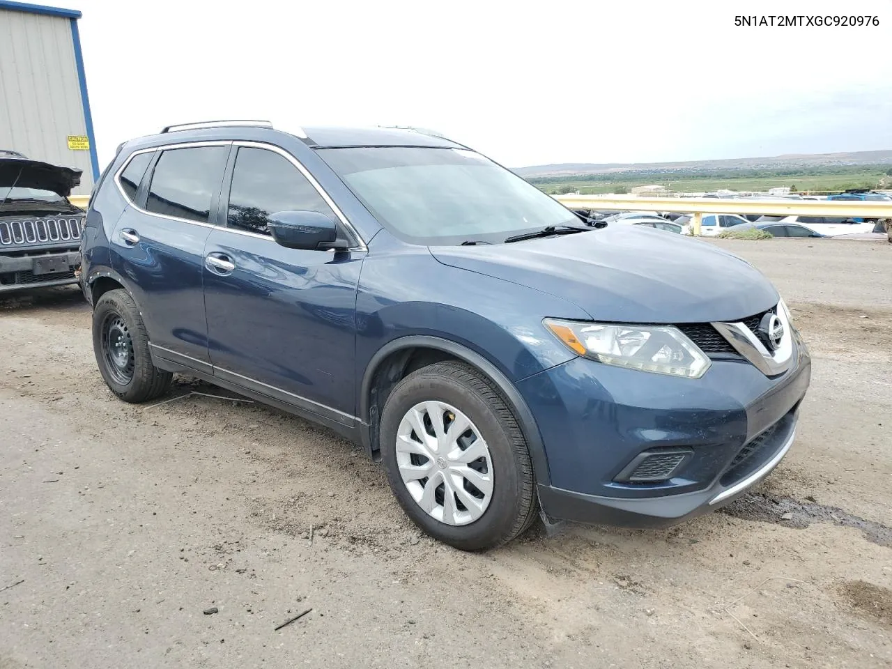 5N1AT2MTXGC920976 2016 Nissan Rogue S