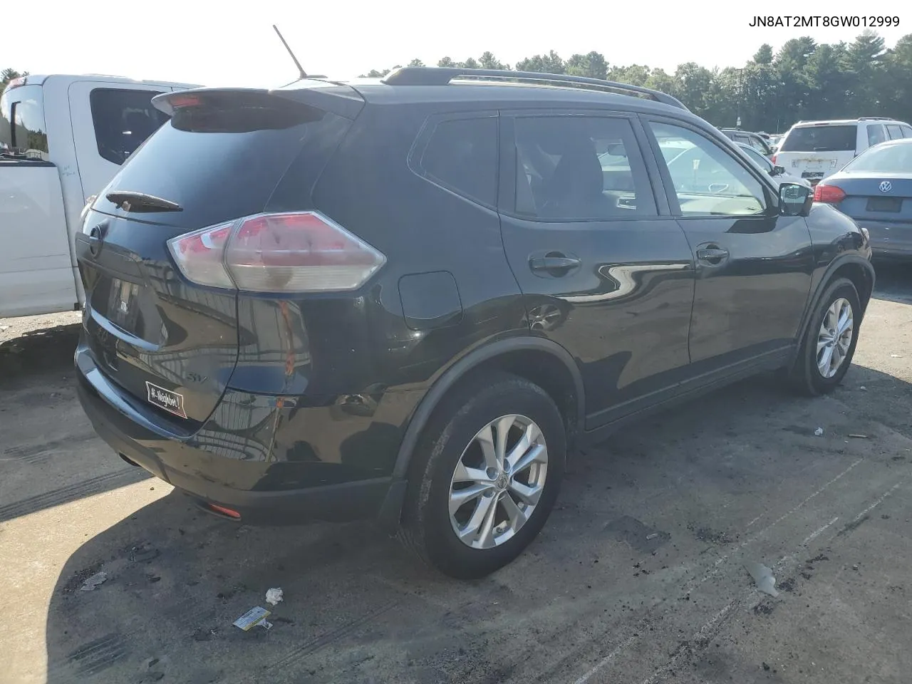 2016 Nissan Rogue S VIN: JN8AT2MT8GW012999 Lot: 69052744