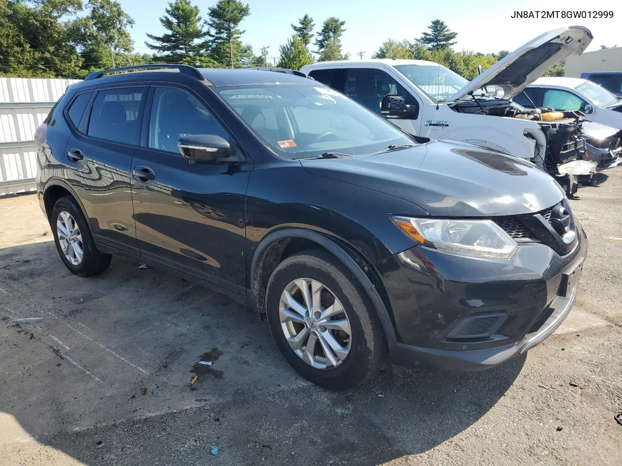 2016 Nissan Rogue S VIN: JN8AT2MT8GW012999 Lot: 69052744