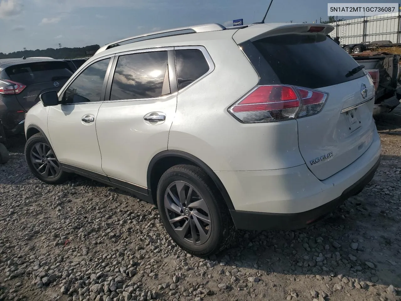 2016 Nissan Rogue S VIN: 5N1AT2MT1GC736087 Lot: 69803394