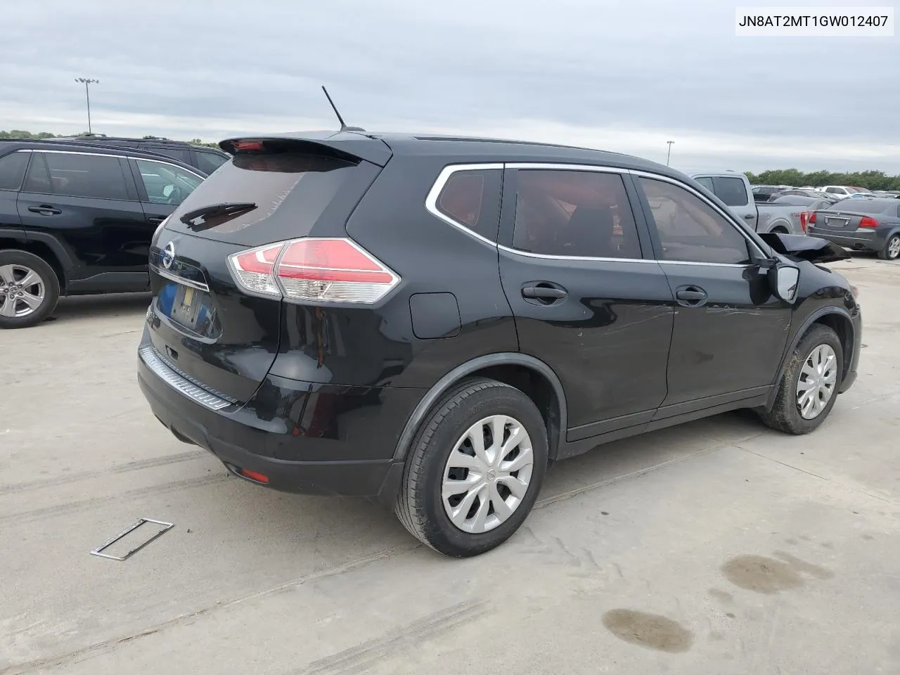 2016 Nissan Rogue S VIN: JN8AT2MT1GW012407 Lot: 70432364