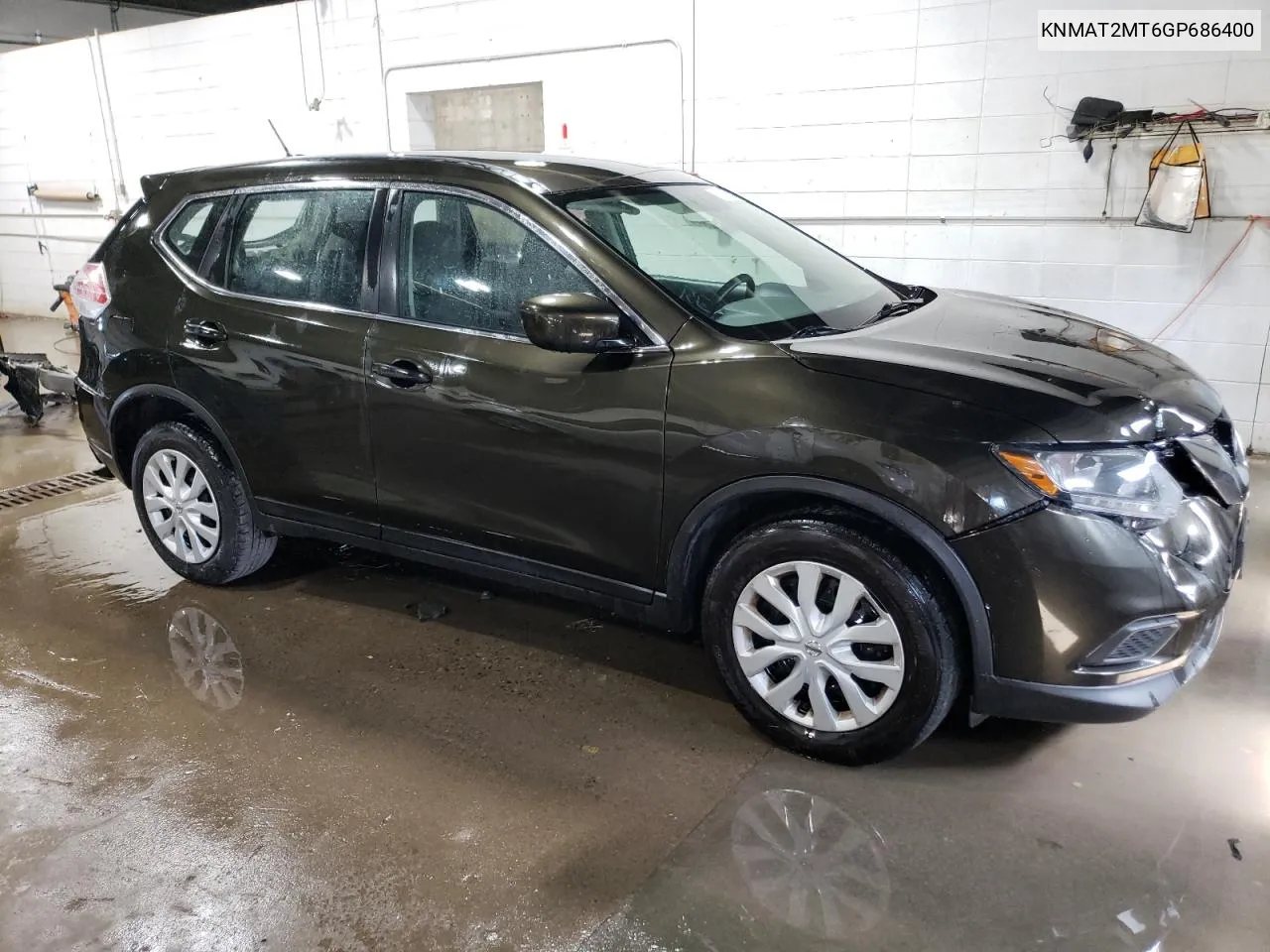 2016 Nissan Rogue S VIN: KNMAT2MT6GP686400 Lot: 70601544