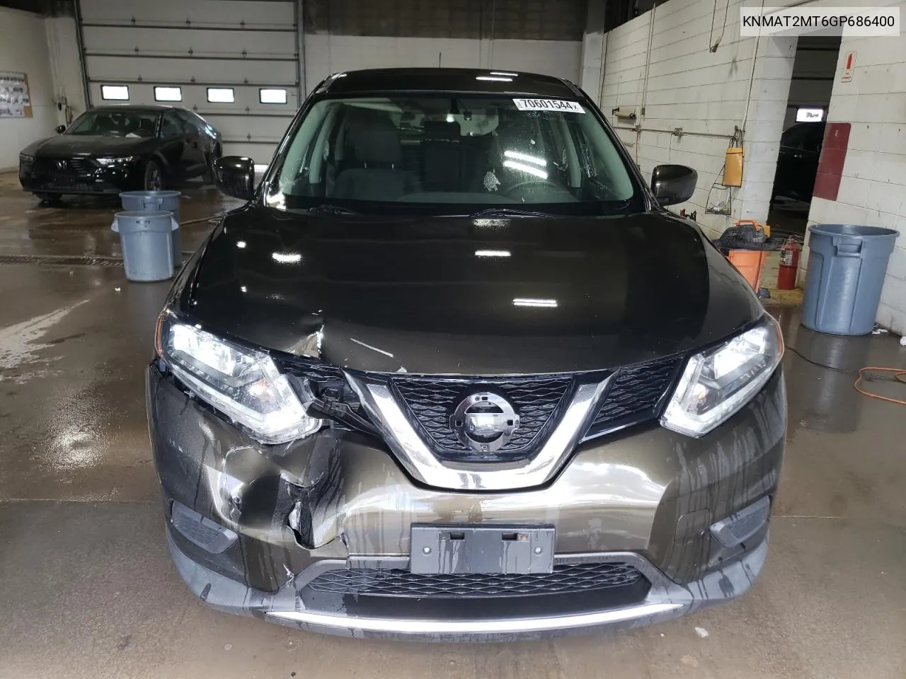 2016 Nissan Rogue S VIN: KNMAT2MT6GP686400 Lot: 70601544