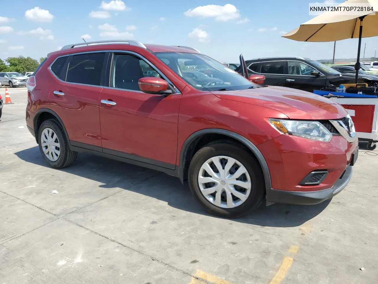 2016 Nissan Rogue S VIN: KNMAT2MT7GP728184 Lot: 71556214