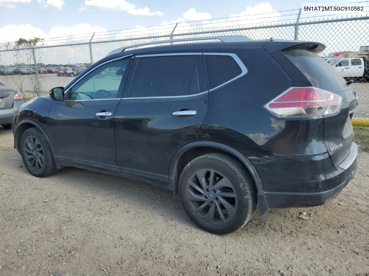 2016 Nissan Rogue S VIN: 5N1AT2MT5GC910582 Lot: 71922984