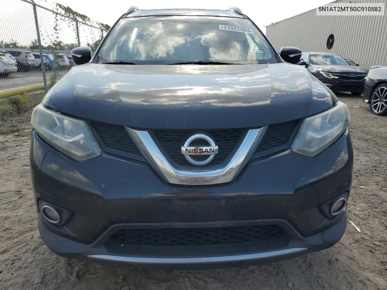 2016 Nissan Rogue S VIN: 5N1AT2MT5GC910582 Lot: 71922984