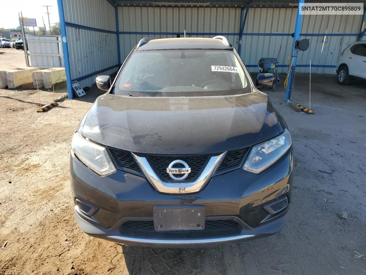 2016 Nissan Rogue S VIN: 5N1AT2MT7GC895809 Lot: 72942664