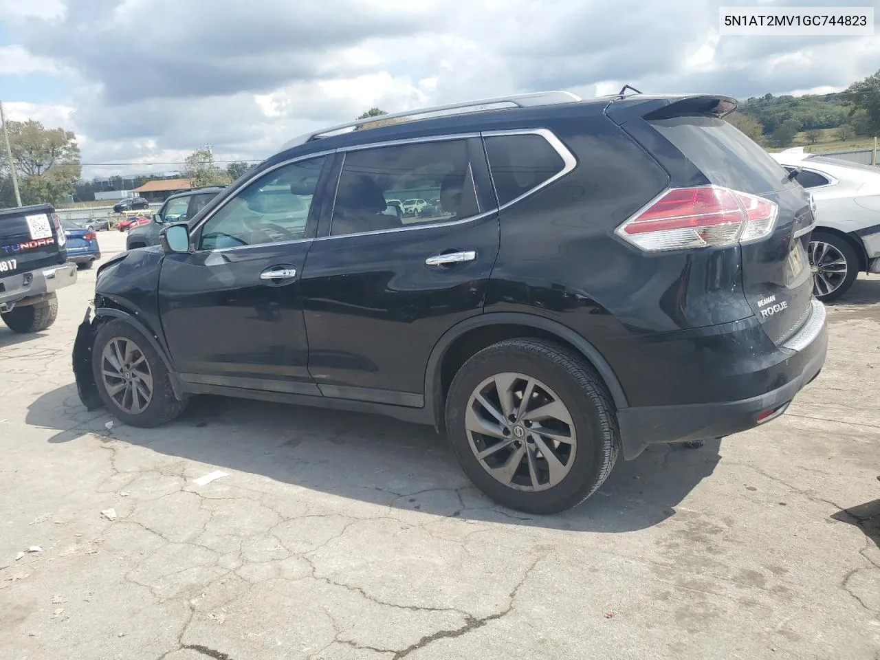 2016 Nissan Rogue S VIN: 5N1AT2MV1GC744823 Lot: 73219174