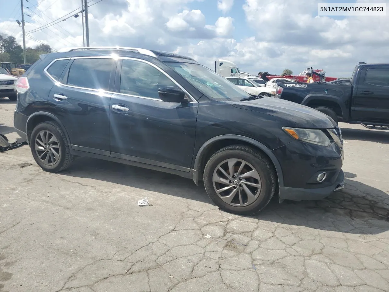 2016 Nissan Rogue S VIN: 5N1AT2MV1GC744823 Lot: 73219174