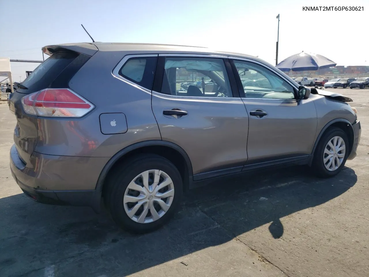 2016 Nissan Rogue S VIN: KNMAT2MT6GP630621 Lot: 73859064