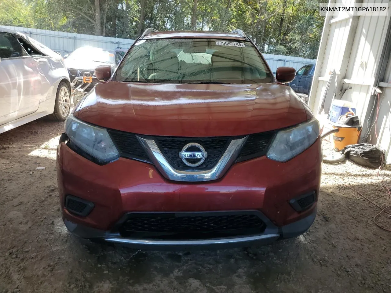 2016 Nissan Rogue S VIN: KNMAT2MT1GP618182 Lot: 76697744