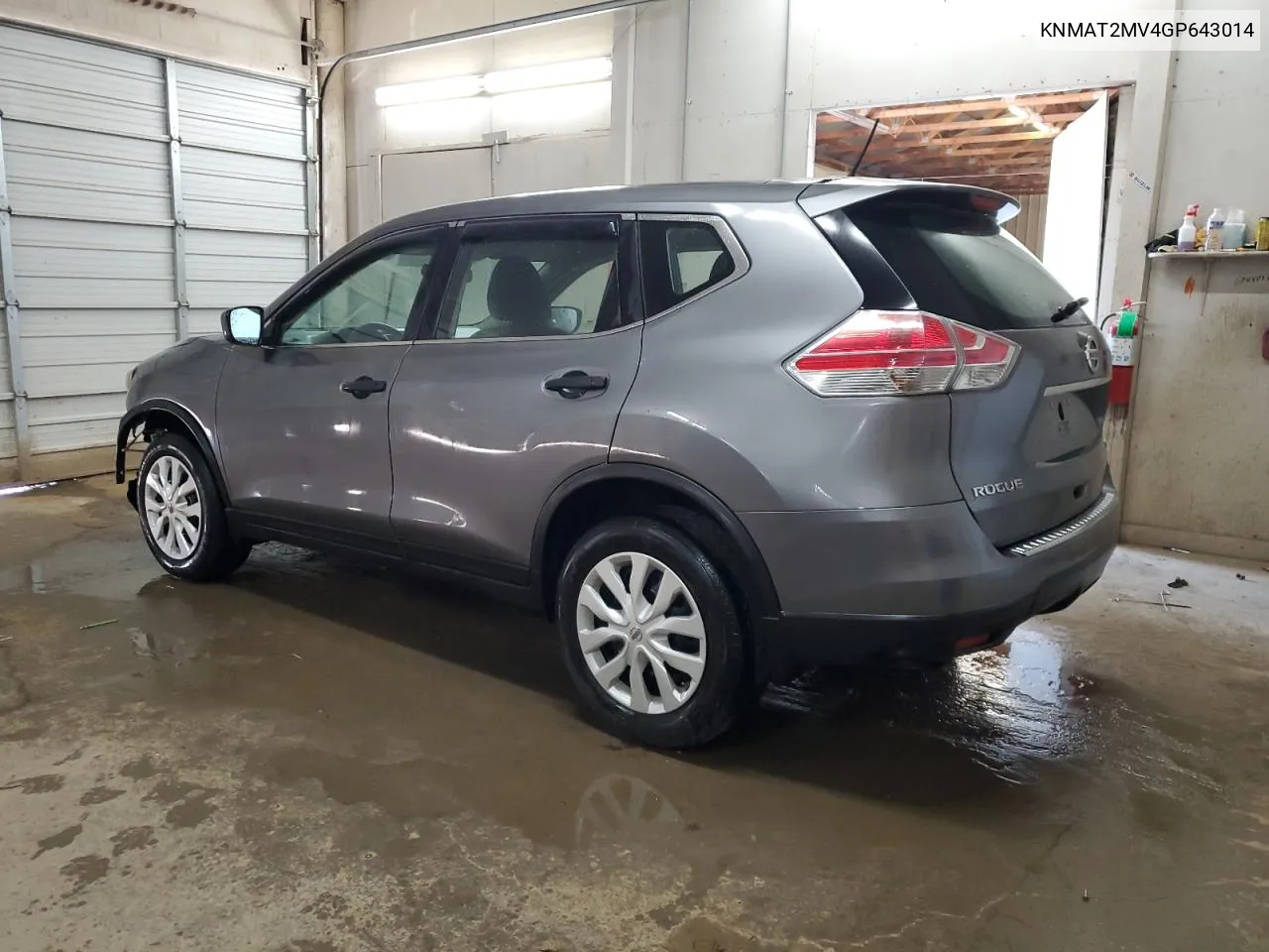 2016 Nissan Rogue S VIN: KNMAT2MV4GP643014 Lot: 77439604