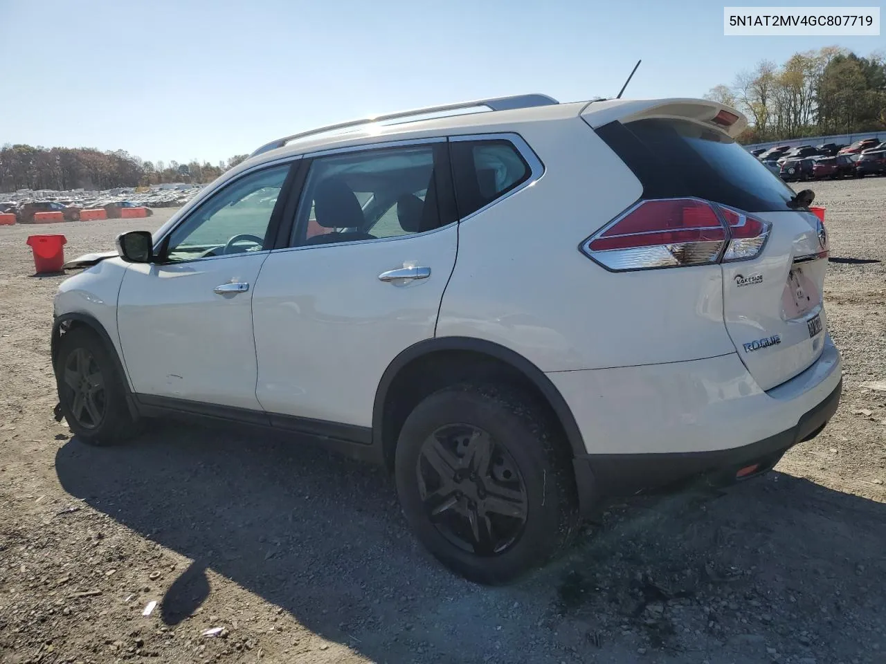 2016 Nissan Rogue S VIN: 5N1AT2MV4GC807719 Lot: 77682254