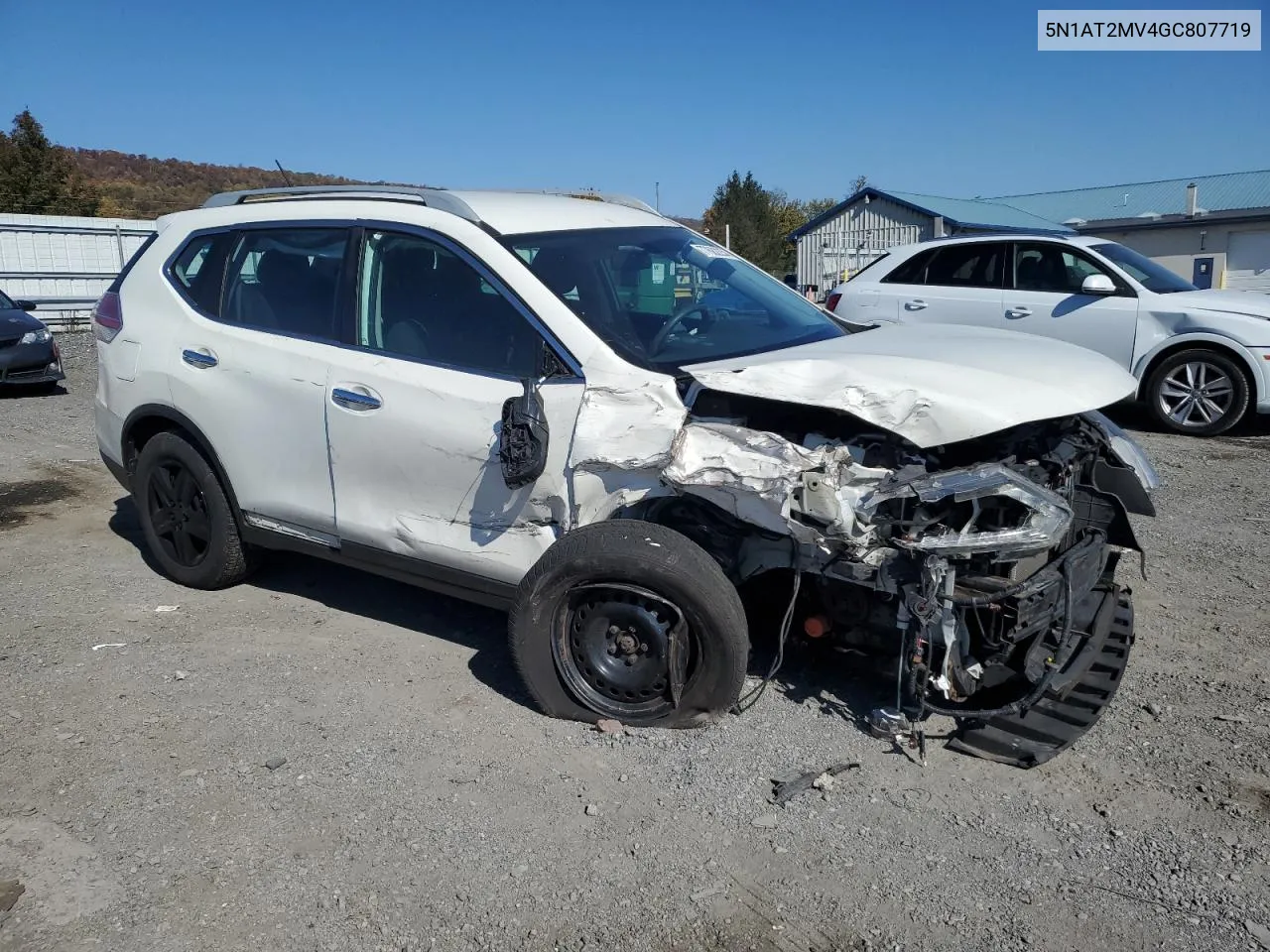 2016 Nissan Rogue S VIN: 5N1AT2MV4GC807719 Lot: 77682254