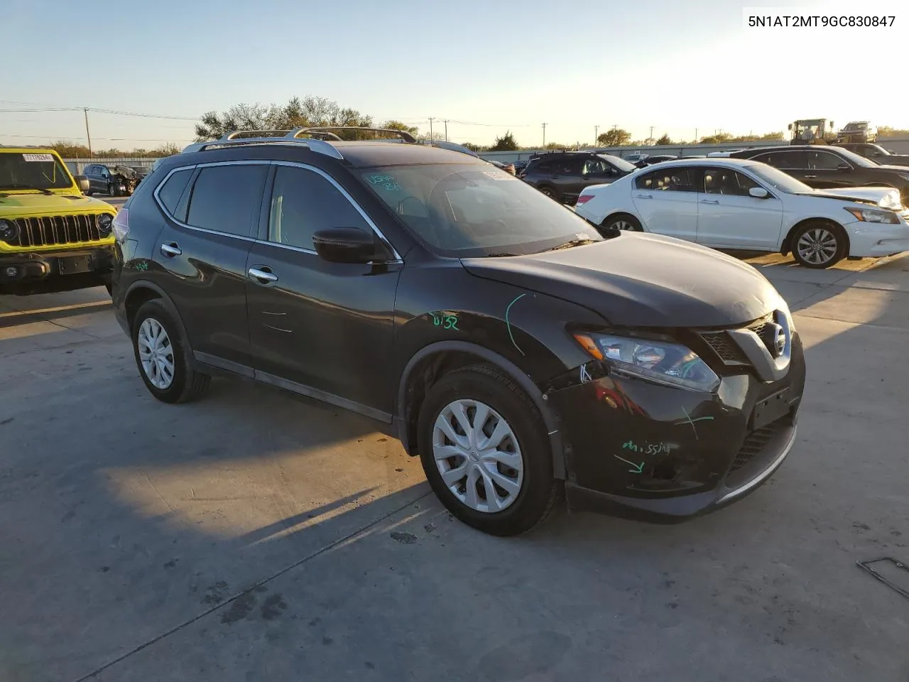 5N1AT2MT9GC830847 2016 Nissan Rogue S