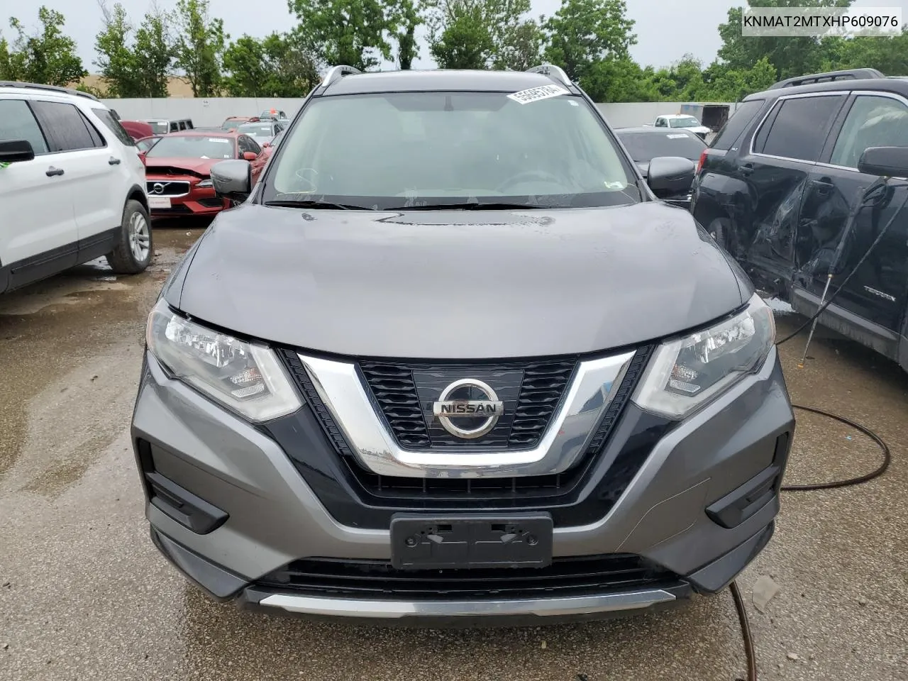 2017 Nissan Rogue S VIN: KNMAT2MTXHP609076 Lot: 55695784