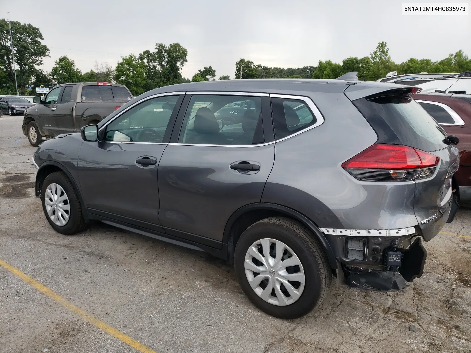 2017 Nissan Rogue S VIN: 5N1AT2MT4HC835973 Lot: 63814414