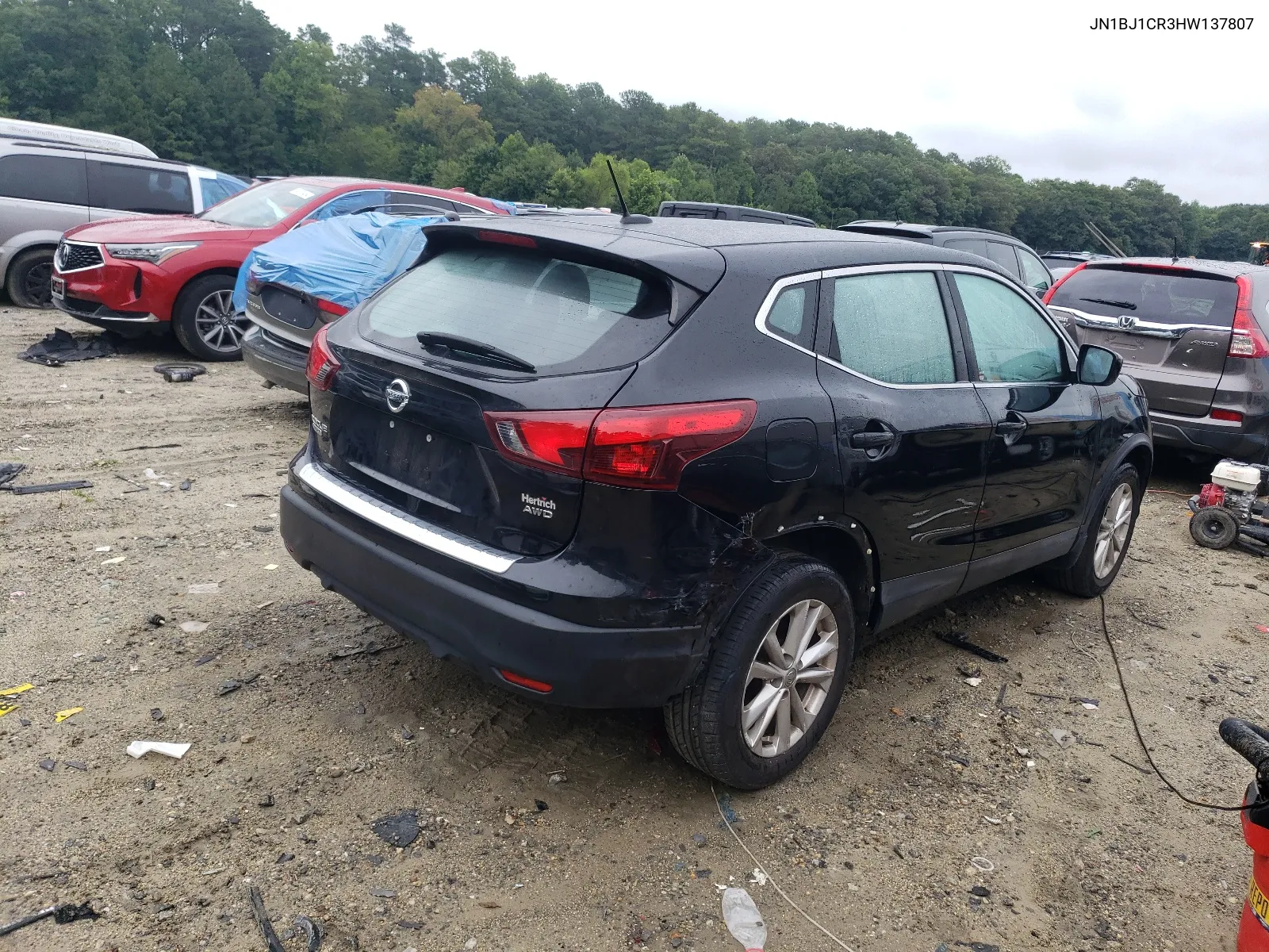 JN1BJ1CR3HW137807 2017 Nissan Rogue Sport S