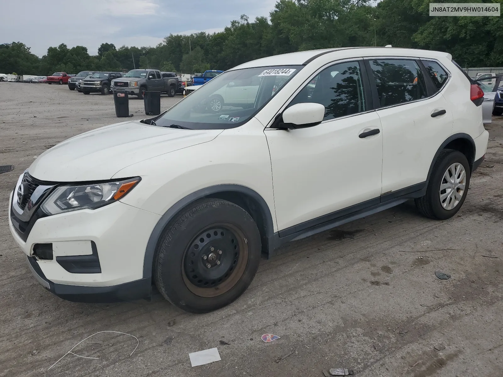 2017 Nissan Rogue S VIN: JN8AT2MV9HW014604 Lot: 64018244