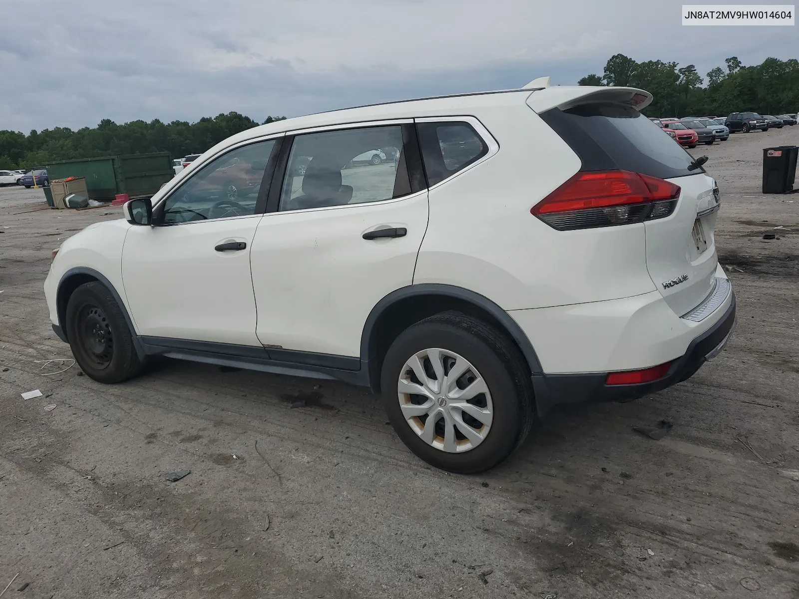 2017 Nissan Rogue S VIN: JN8AT2MV9HW014604 Lot: 64018244