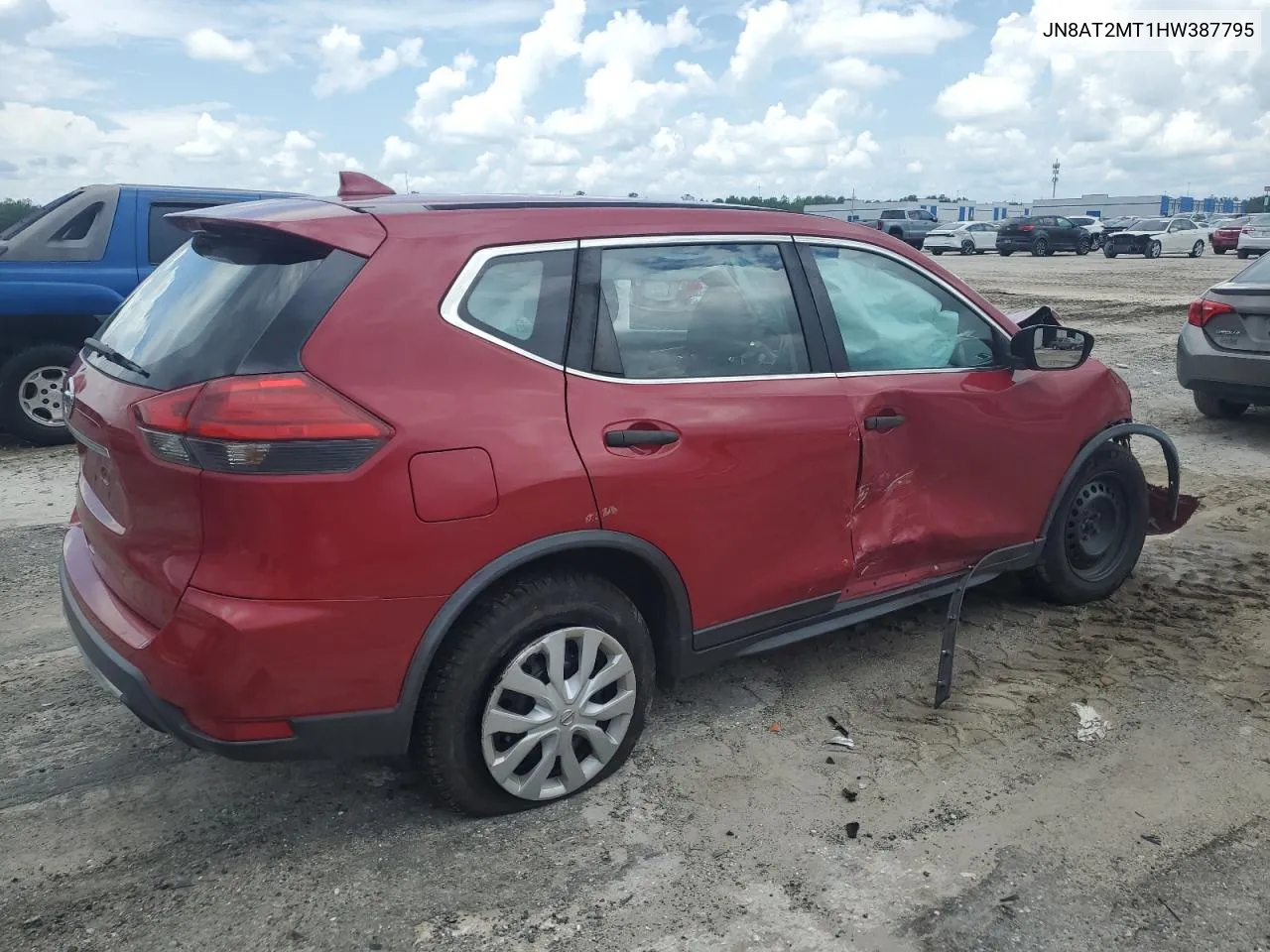 2017 Nissan Rogue S VIN: JN8AT2MT1HW387795 Lot: 64646834