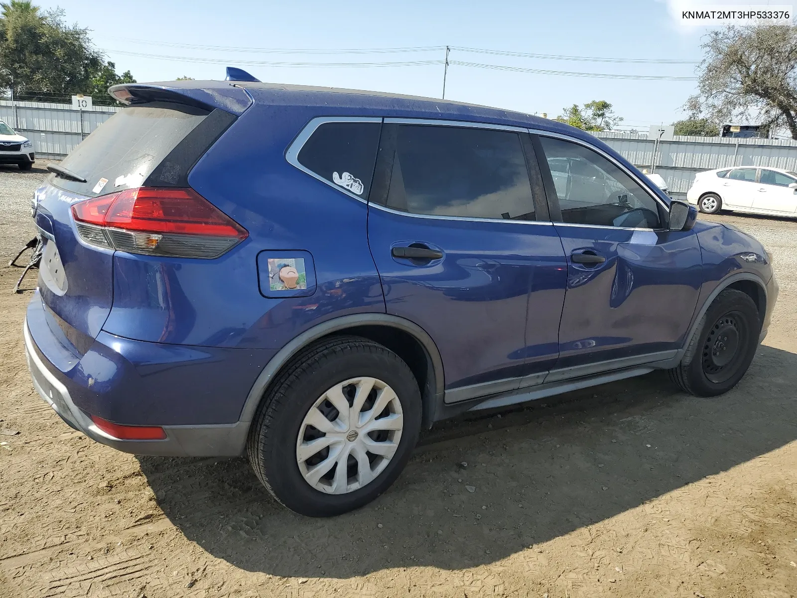 2017 Nissan Rogue S VIN: KNMAT2MT3HP533376 Lot: 65225404