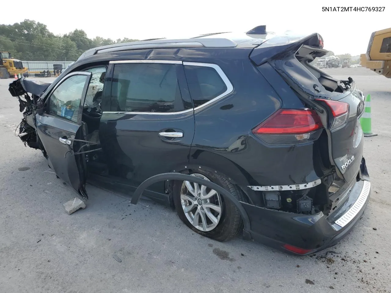 2017 Nissan Rogue S VIN: 5N1AT2MT4HC769327 Lot: 66366764